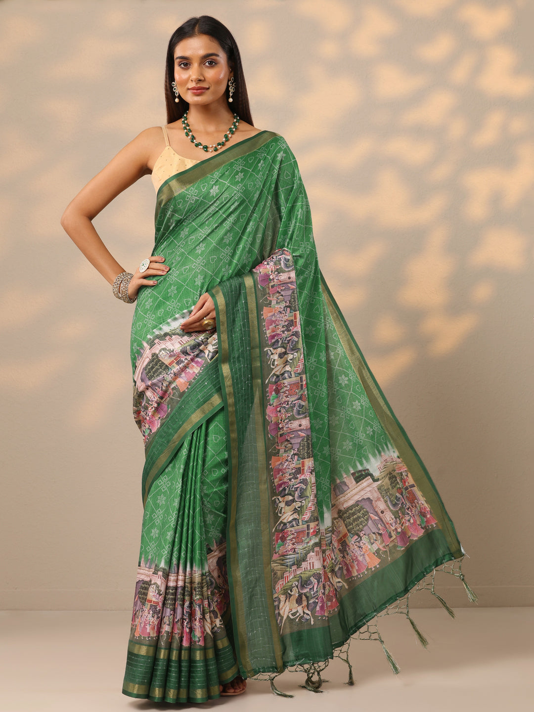 Green Printed Silk blend Saree With Unstitched Blouse Piece