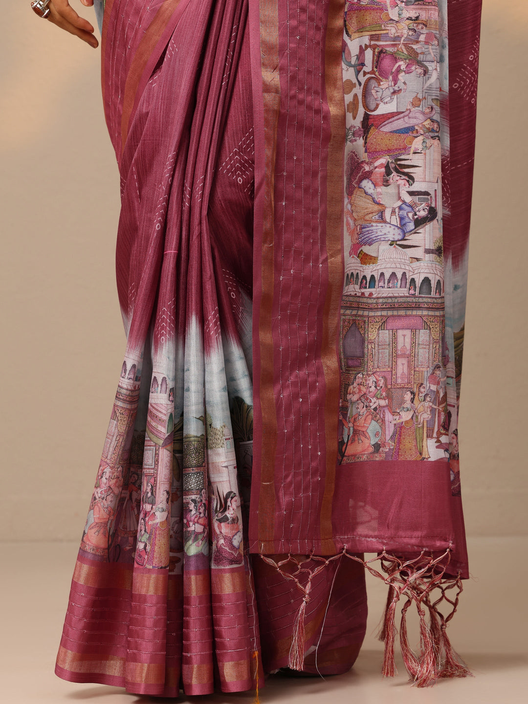 Coral  Printed Silk blend Saree With Unstitched Blouse Piece