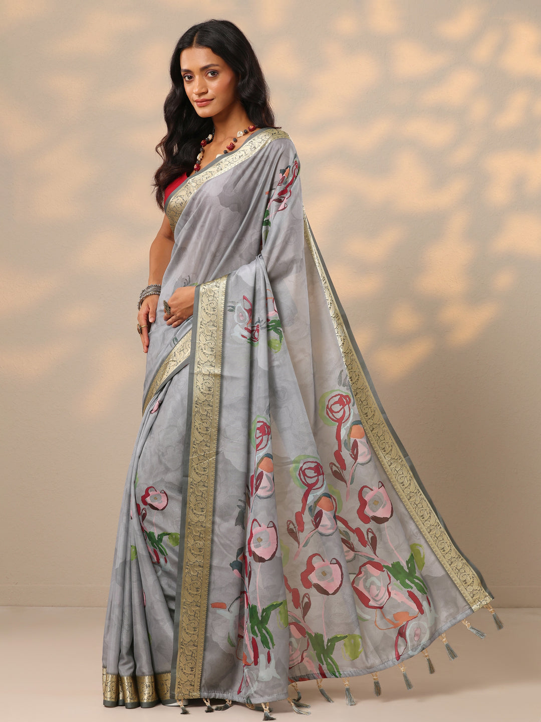 Grey Printed Crepe Saree With Unstitched Blouse Piece