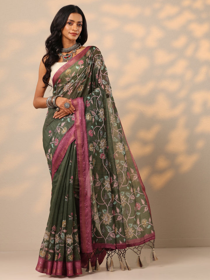 Green Printed cotton blend Saree With Unstitched Blouse Piece