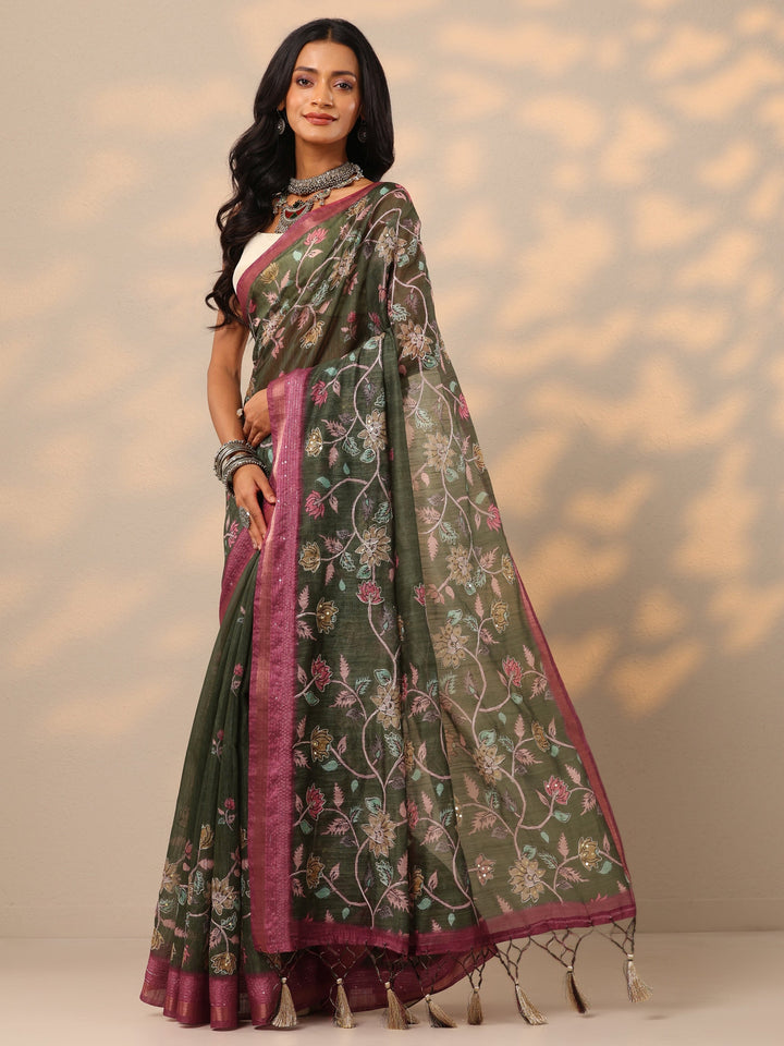 Green Printed cotton blend Saree With Unstitched Blouse Piece