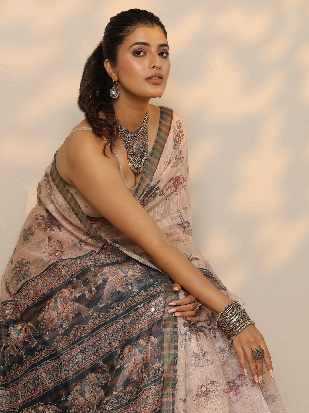 Peach Printed Cotton Blend Saree With Unstitched Blouse Piece