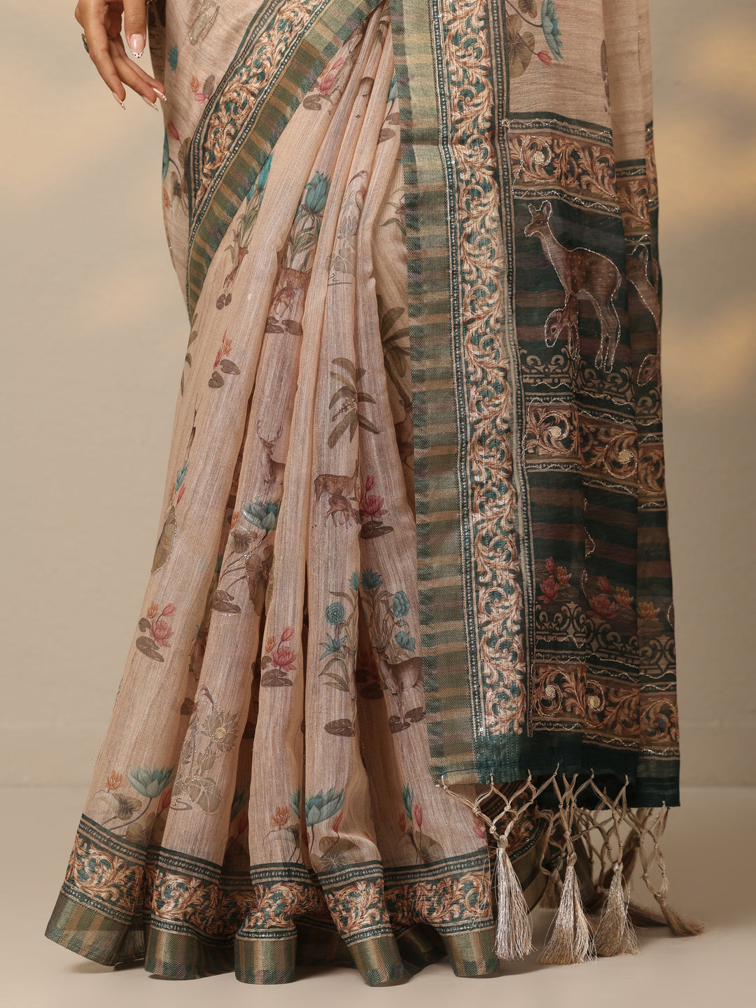 Tan Printed Cotton Blend Saree With Unstitched Blouse Piece