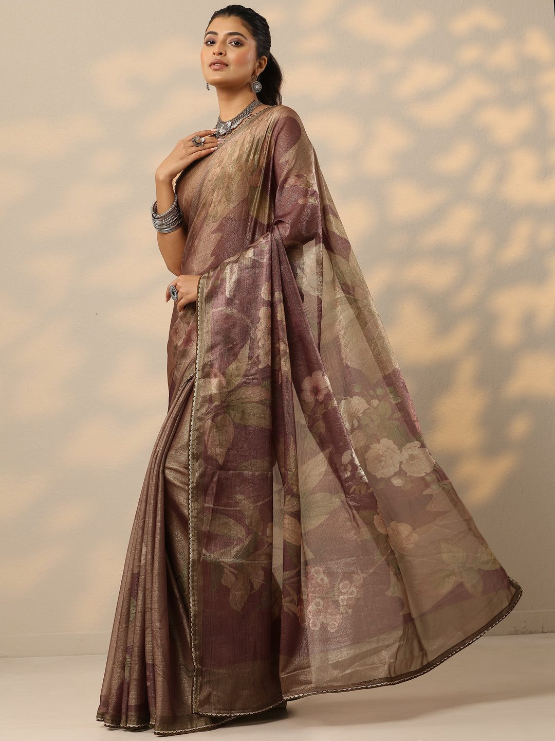 Mauve Embellished Organza Saree With Unstitched Blouse Piece