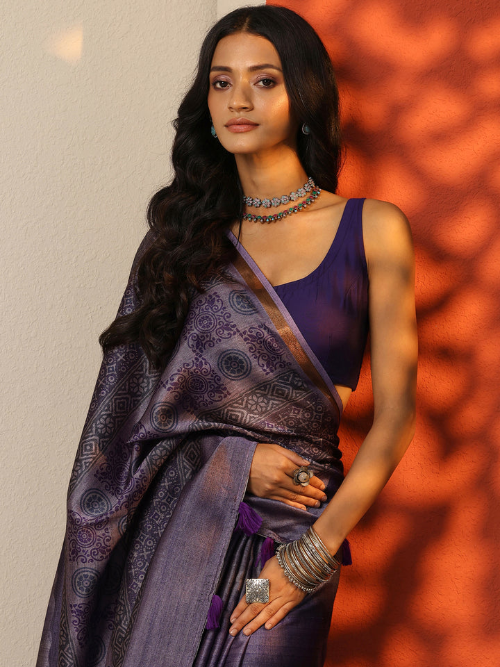 Purple Printed Silk Blend Saree With Unstitched Blouse Piece