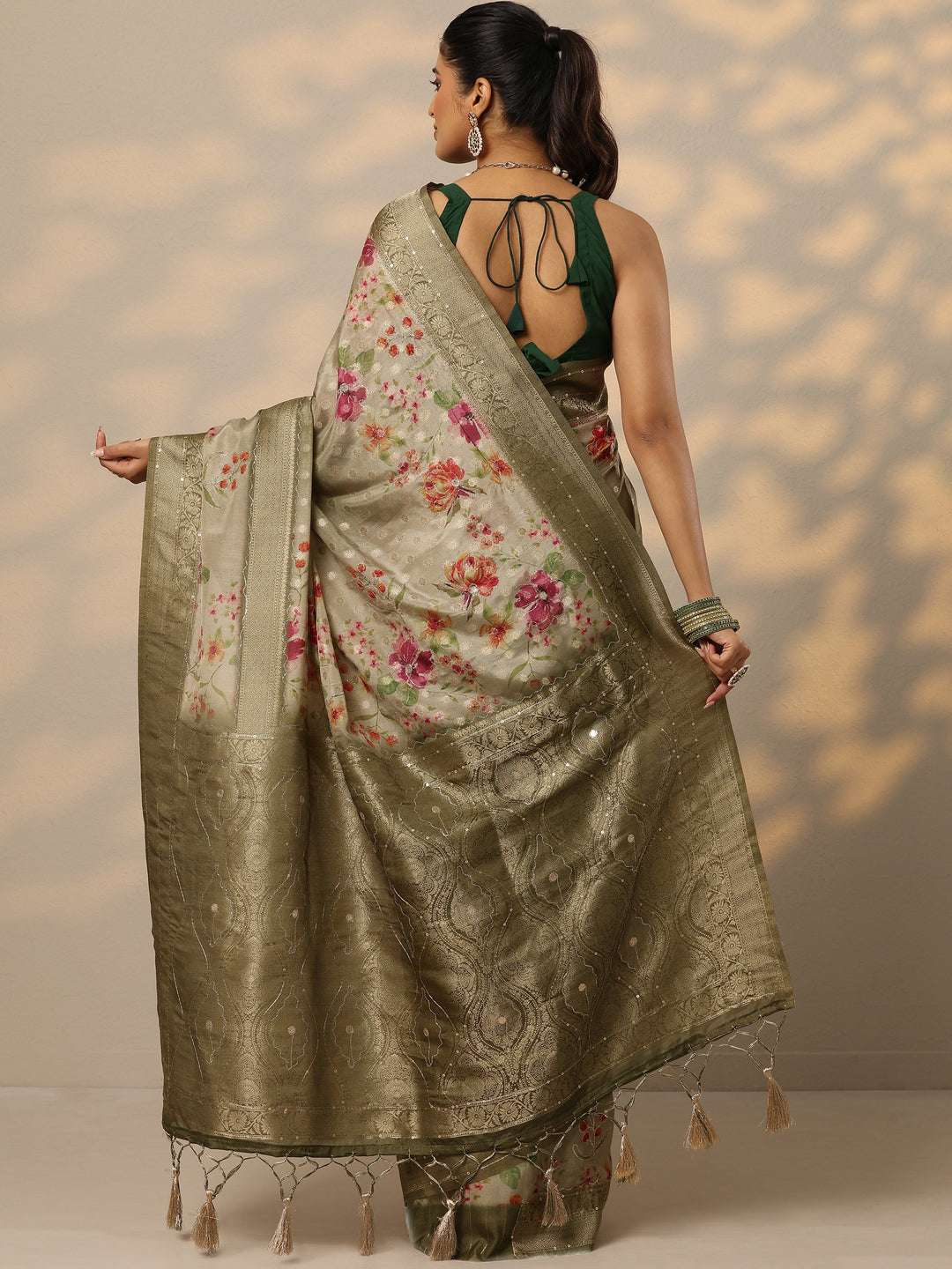 Green Woven Design Silk Blend Saree With Unstitched Blouse Piece
