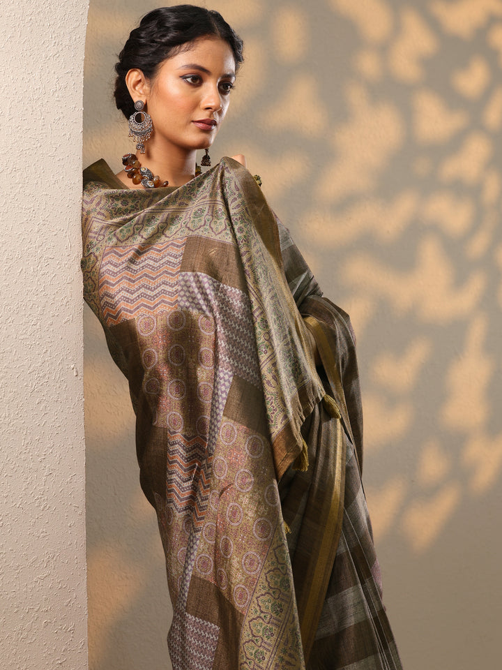 Olive Printed cotton blend Saree With Unstitched Blouse Piece