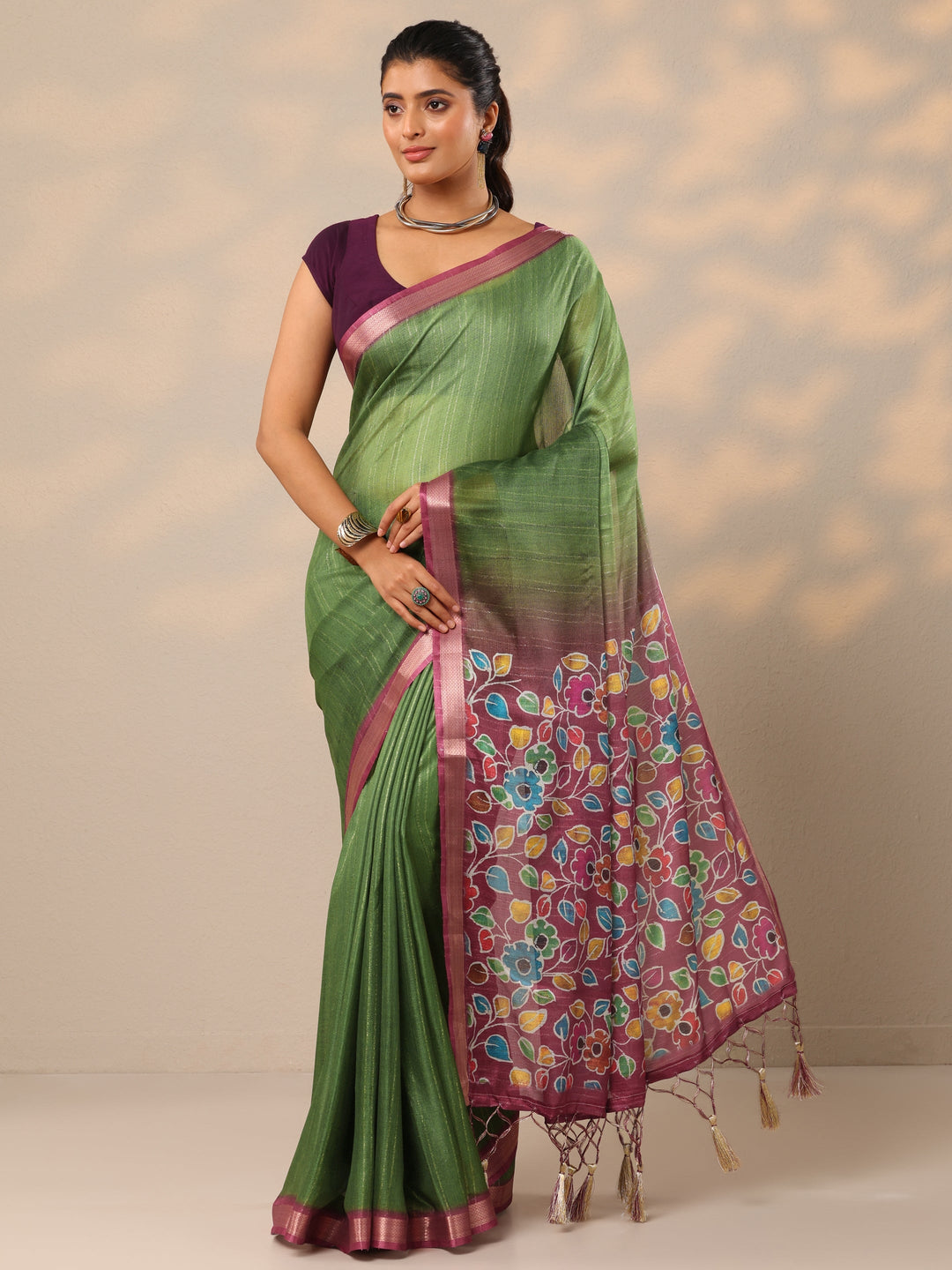 Green Printed Silk Blend Sarees With Unstitched Blouse Piece