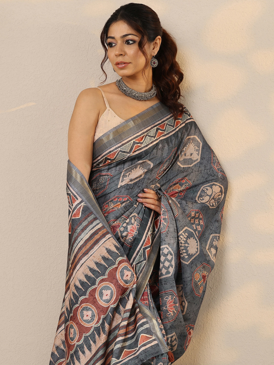 Blue Printed Silk Blend Sarees With Unstitched Blouse Piece