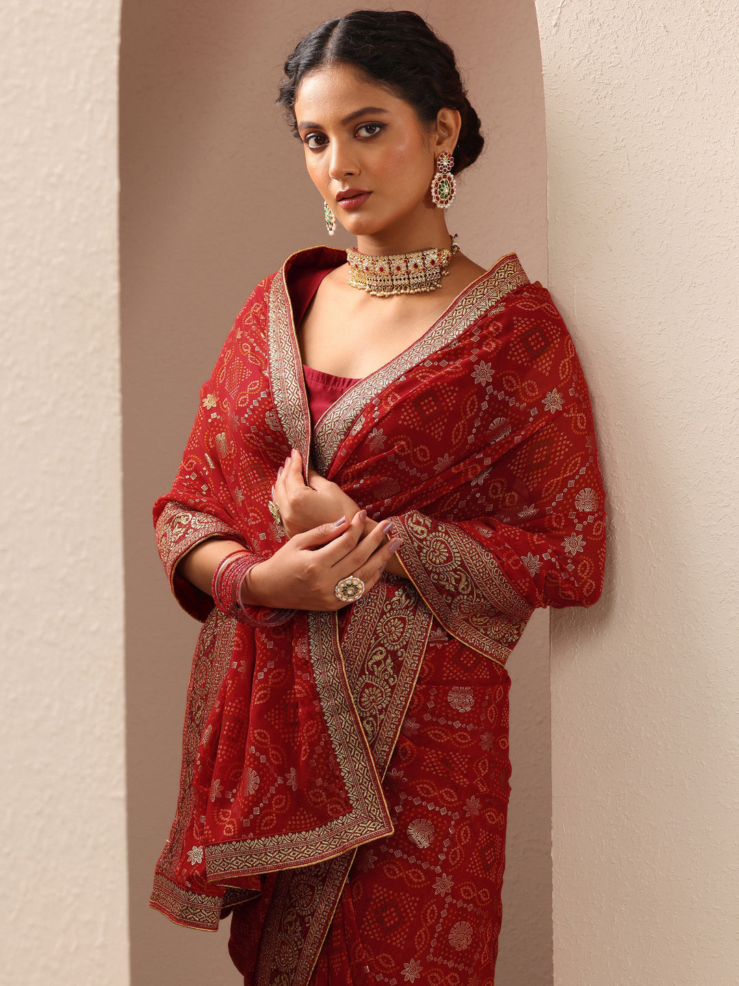 Maroon Bandhani Printed Georgette Saree With Unstitched Blouse Piece