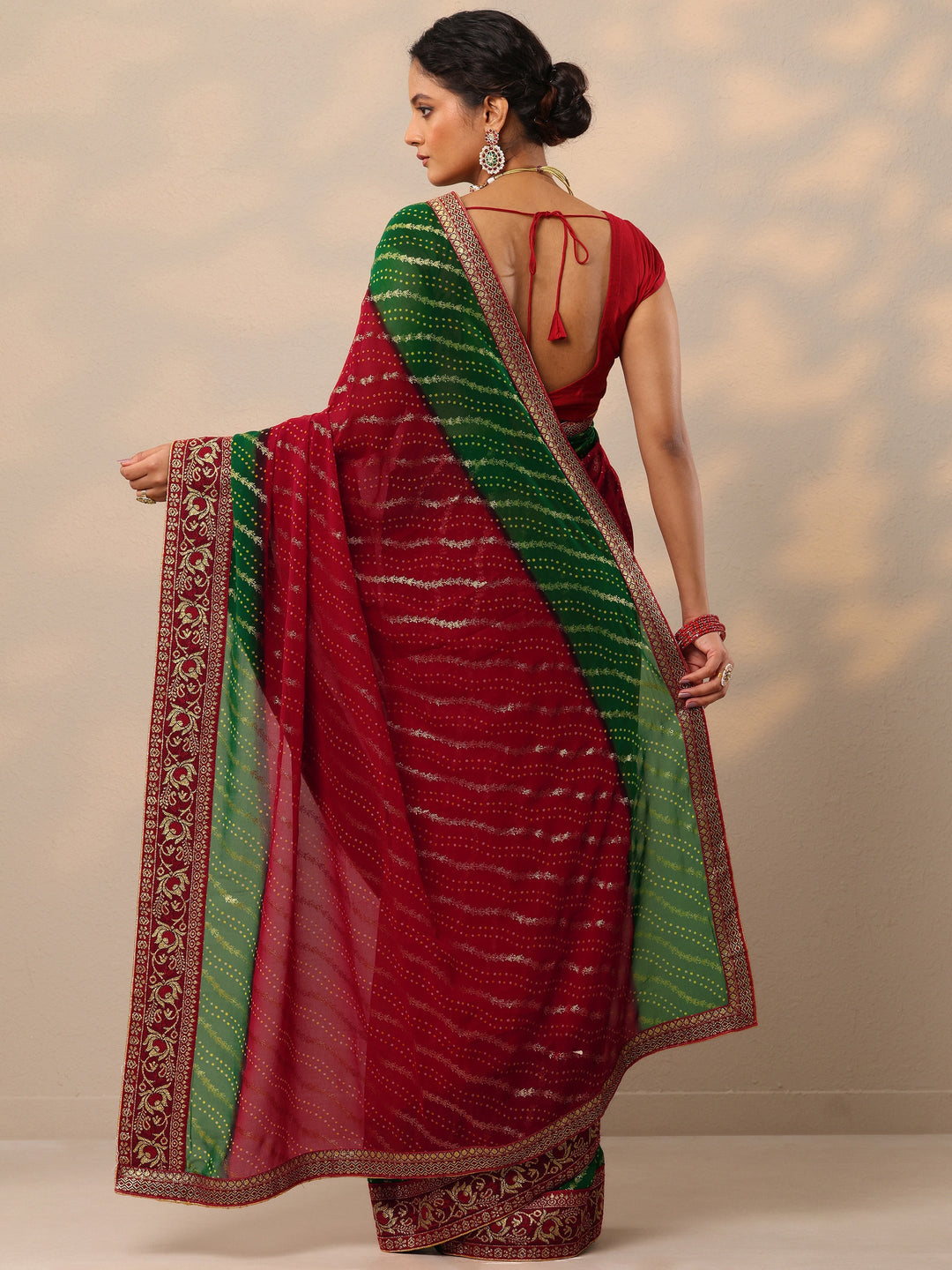 Red Bandhani Printed Georgette Saree With Unstitched Blouse Piece
