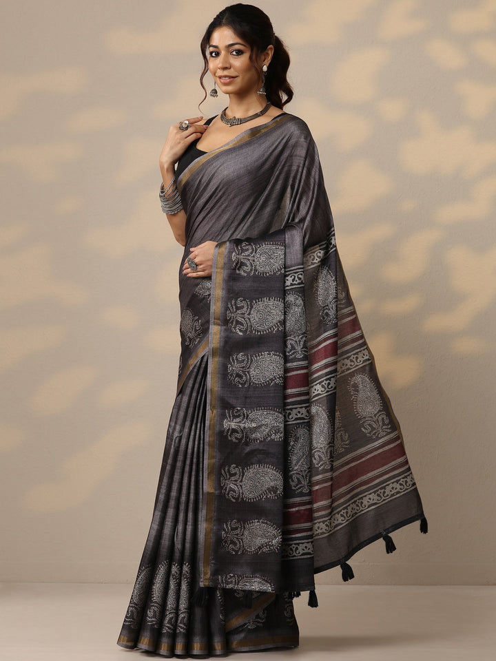 Black Printed Cotton Blend Sarees With Unstitched Blouse Piece