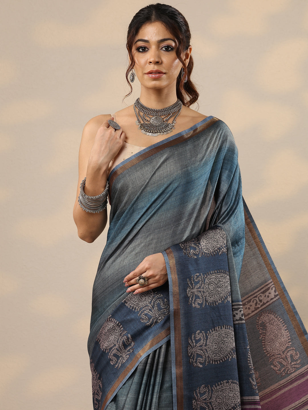 Blue Printed Cotton Blend Sarees With Unstitched Blouse Piece