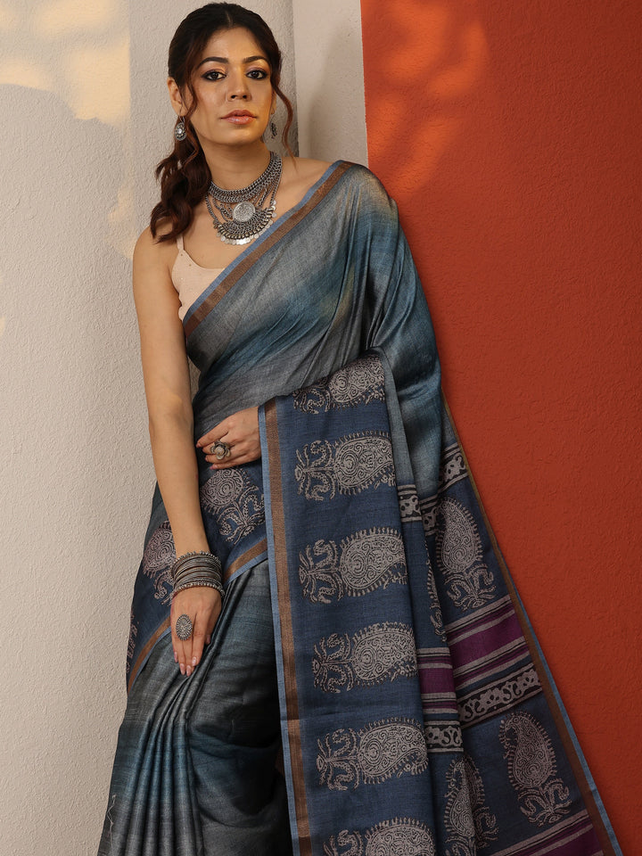 Blue Printed Cotton Blend Sarees With Unstitched Blouse Piece