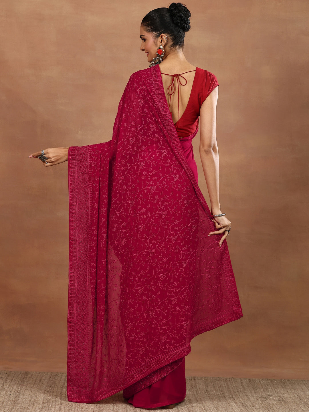 Red Embroidered Georgette Sarees With Unstitched Blouse Piece