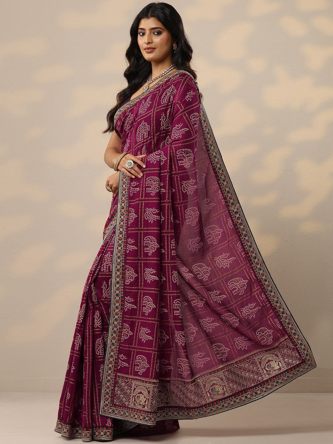 Maroon Bandhani Printed Silk Blend Sarees With Unstitched Blouse Piece