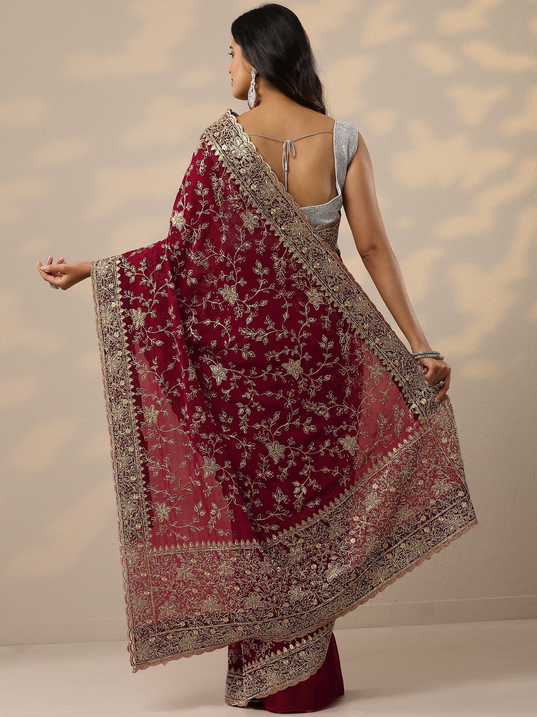 Red Embellished Georgette Sarees With Unstitched Blouse Piece