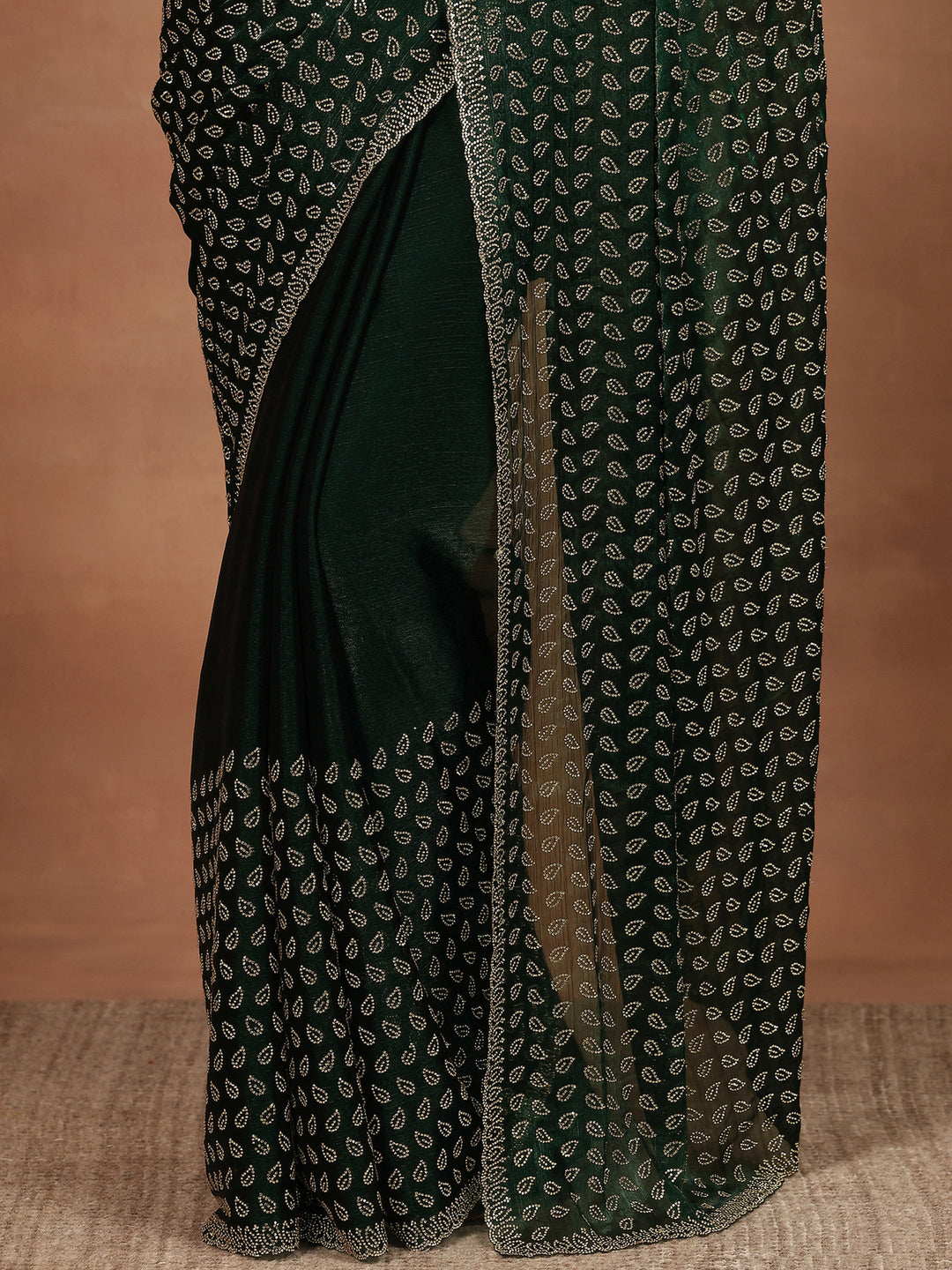 Green Embellished Organza Sarees With Unstitched Blouse Piece