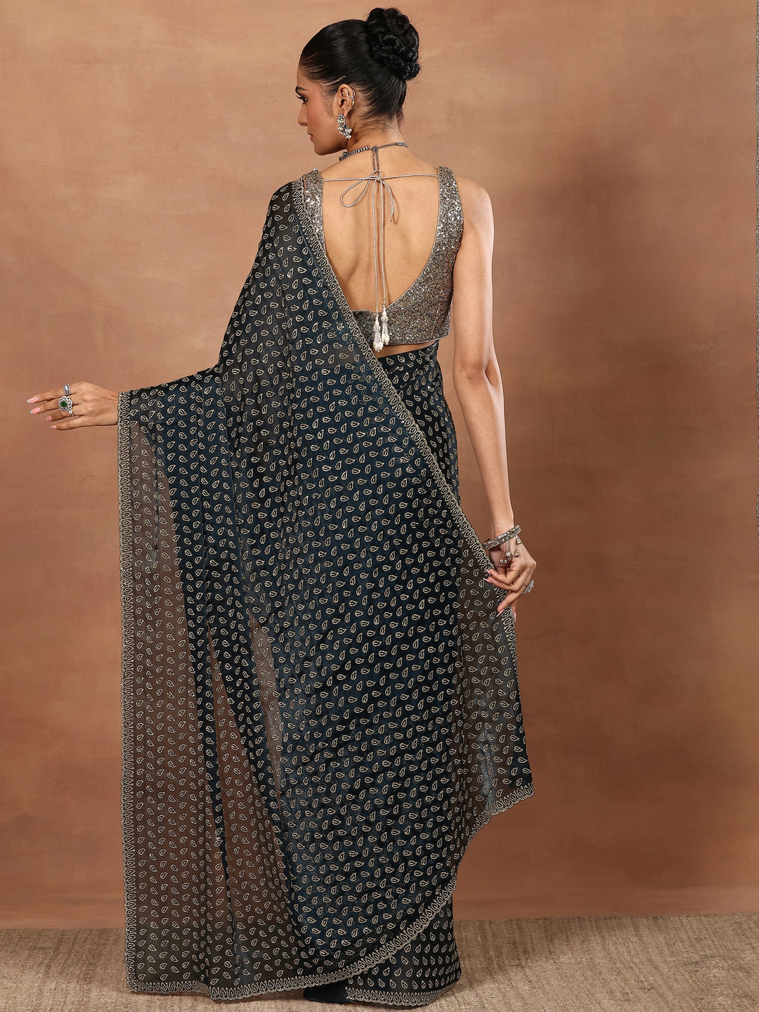 Blue Embellished Organza Sarees With Unstitched Blouse Piece