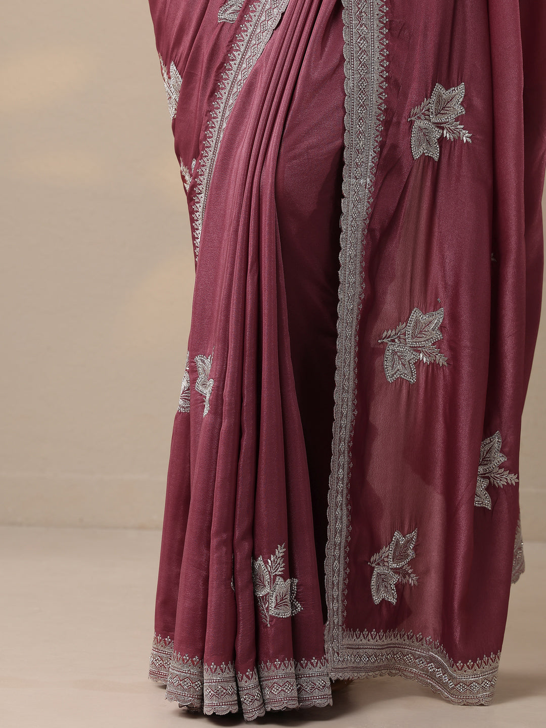 Mauve Embroidered Silk Blend Sarees With Unstitched Blouse Piece