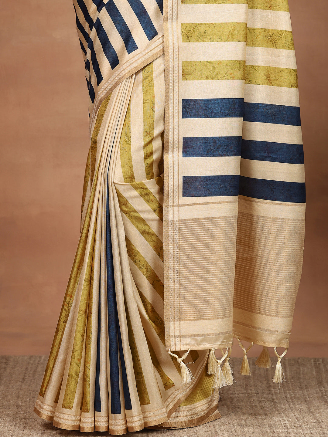 Beige Printed Silk Blend Sarees With Unstitched Blouse Piece