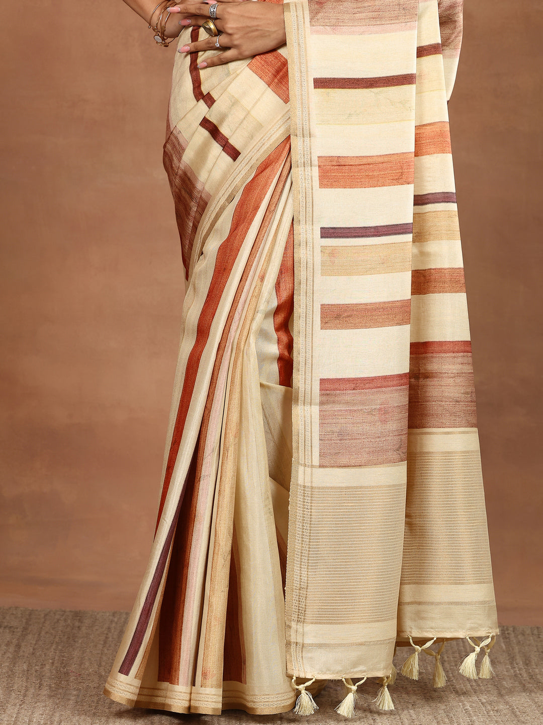 Beige Printed Silk Blend Sarees With Unstitched Blouse Piece