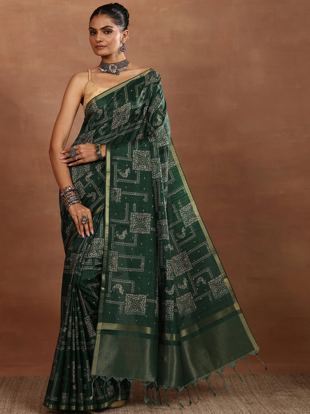 Green Printed Silk Blend Sarees With Unstitched Blouse Piece