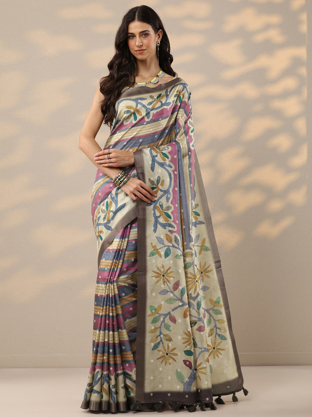 Multi Printed Silk Blend Saree With Unstitched Blouse Piece