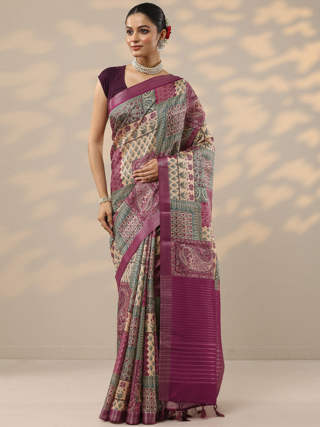 Pink Printed Silk Blend Saree With Unstitched Blouse Piece