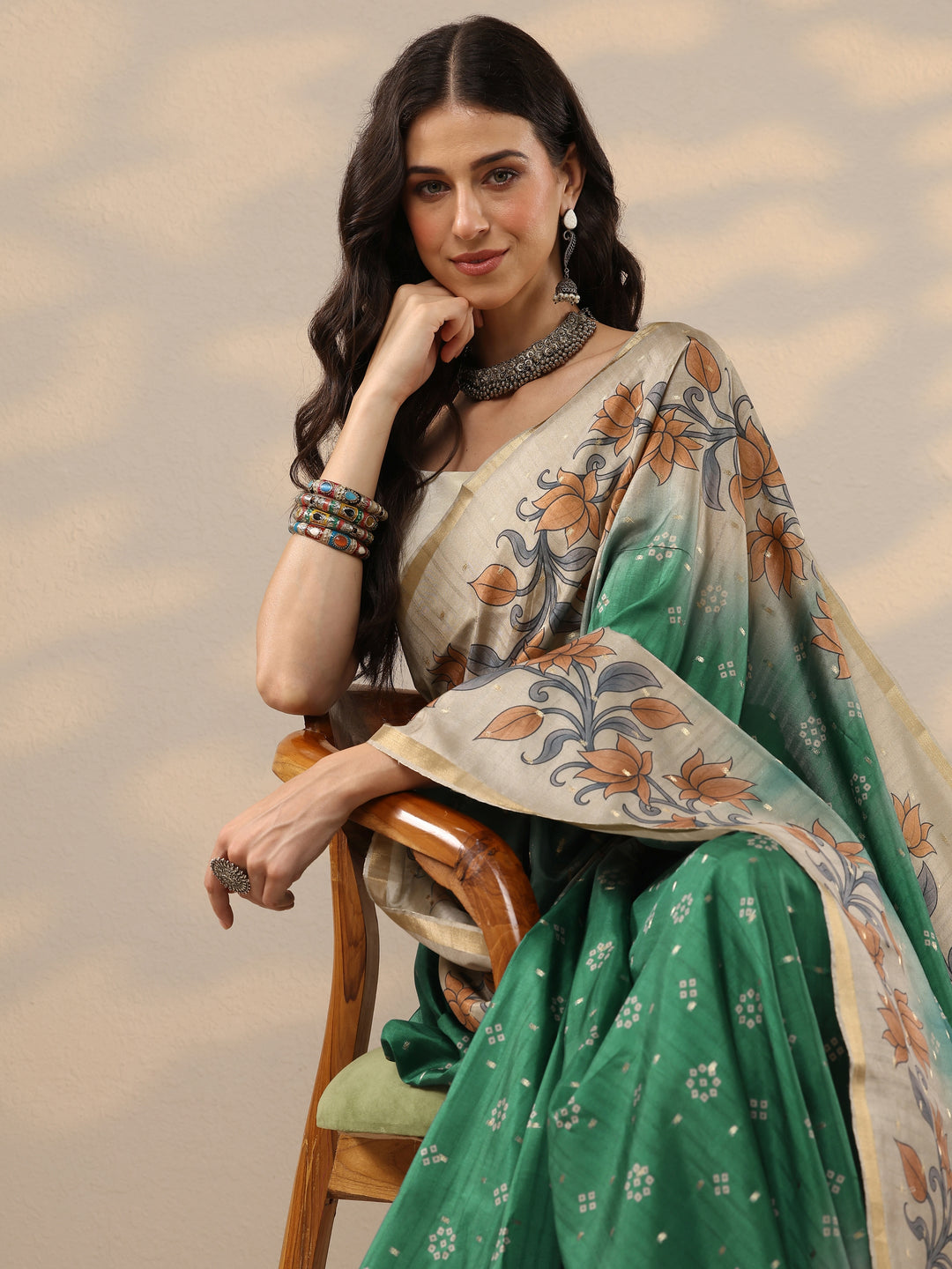 Green Printed Silk Blend Saree With Unstitched Blouse Piece