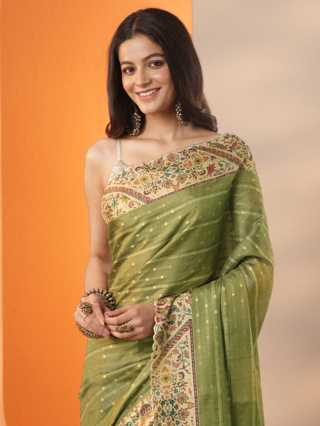 Green Woven Design Silk Blend Saree With Unstitched Blouse Piece