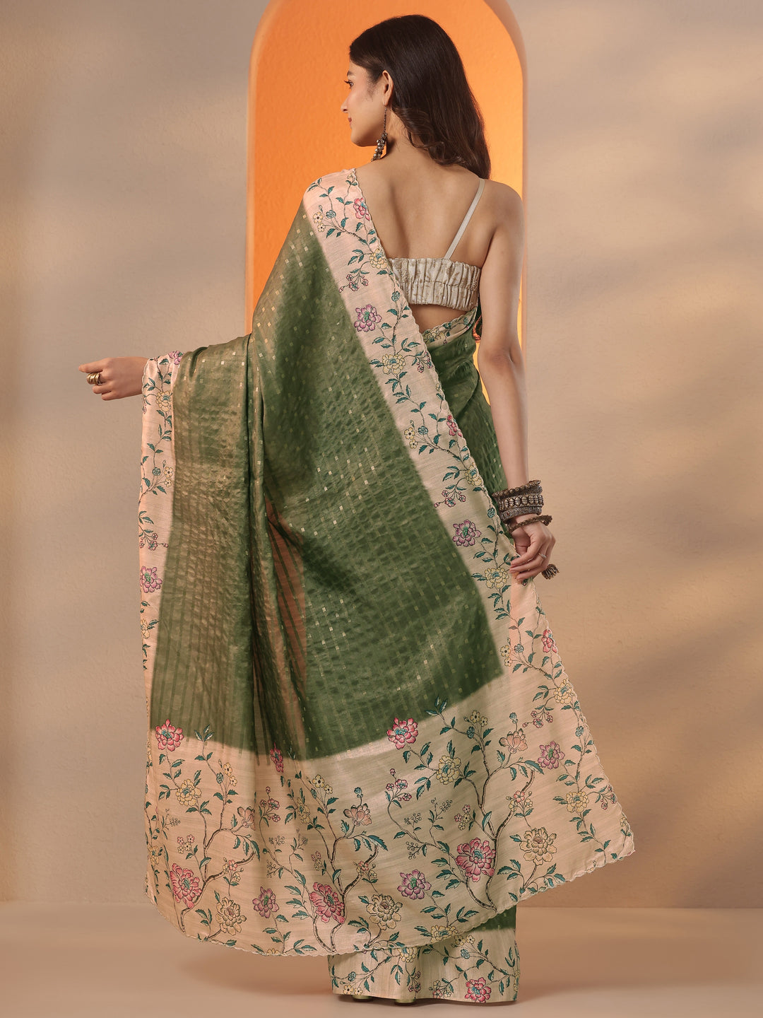 Green Woven Design Silk Blend Saree With Unstitched Blouse Piece