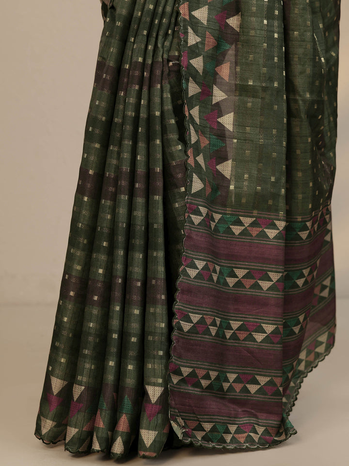 Grey Woven Design Silk Blend Saree With Unstitched Blouse Piece