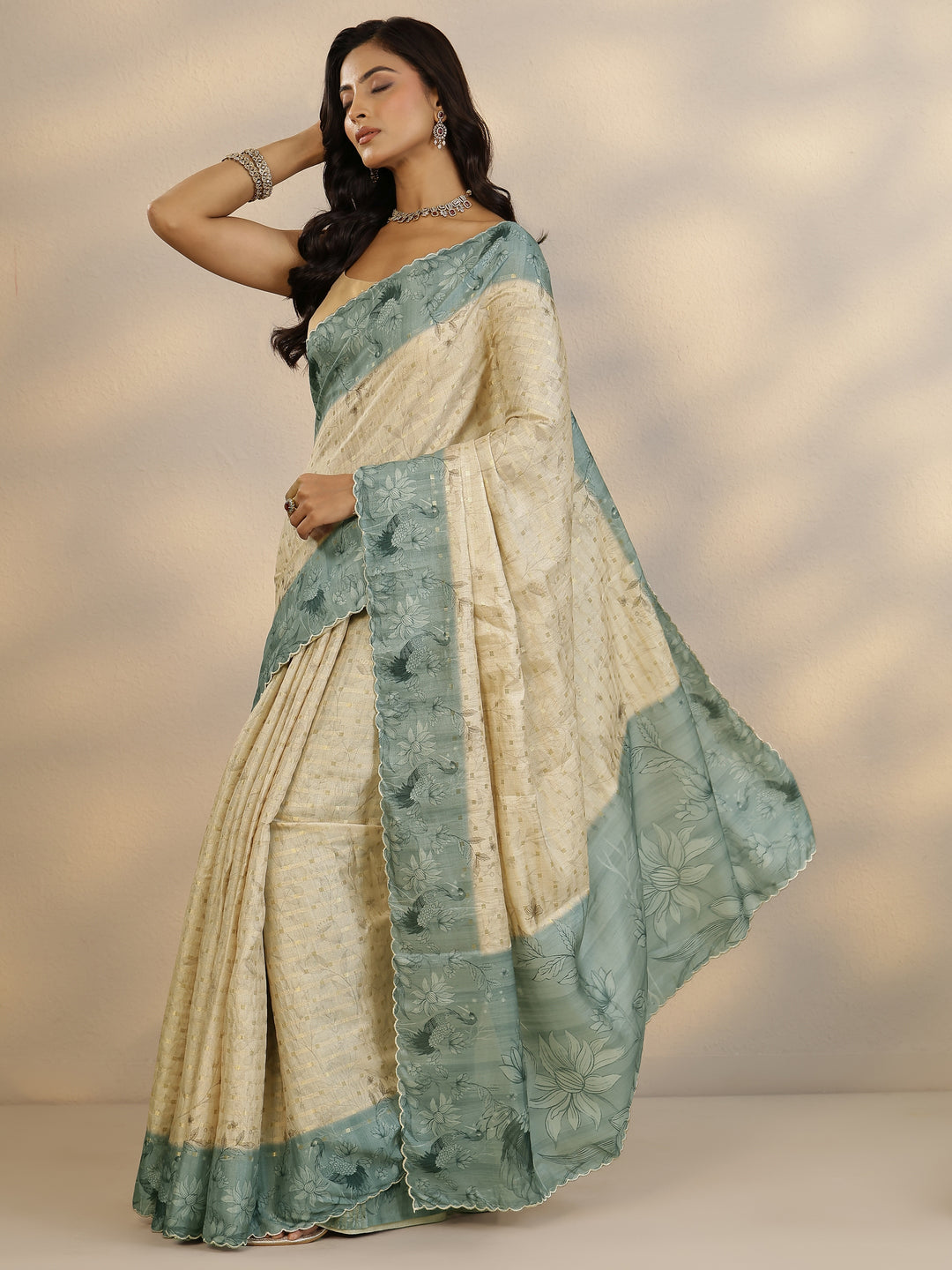 Cream Woven Design Silk Blend Saree With Unstitched Blouse Piece