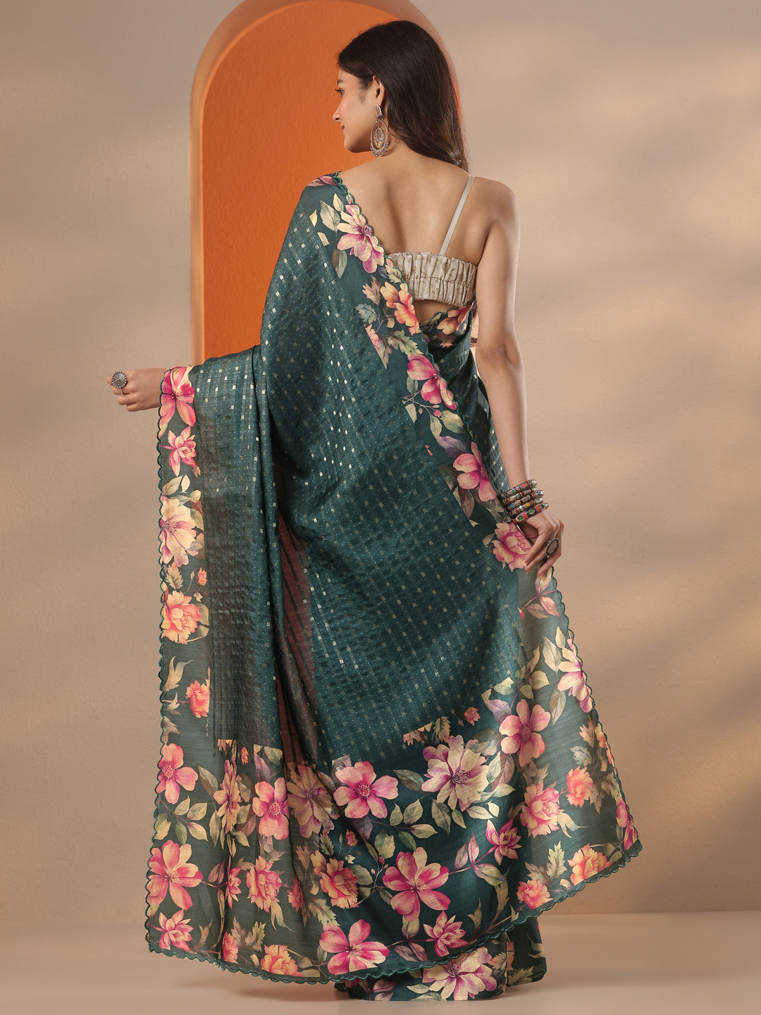 Green Woven Design Silk Blend Saree With Unstitched Blouse Piece