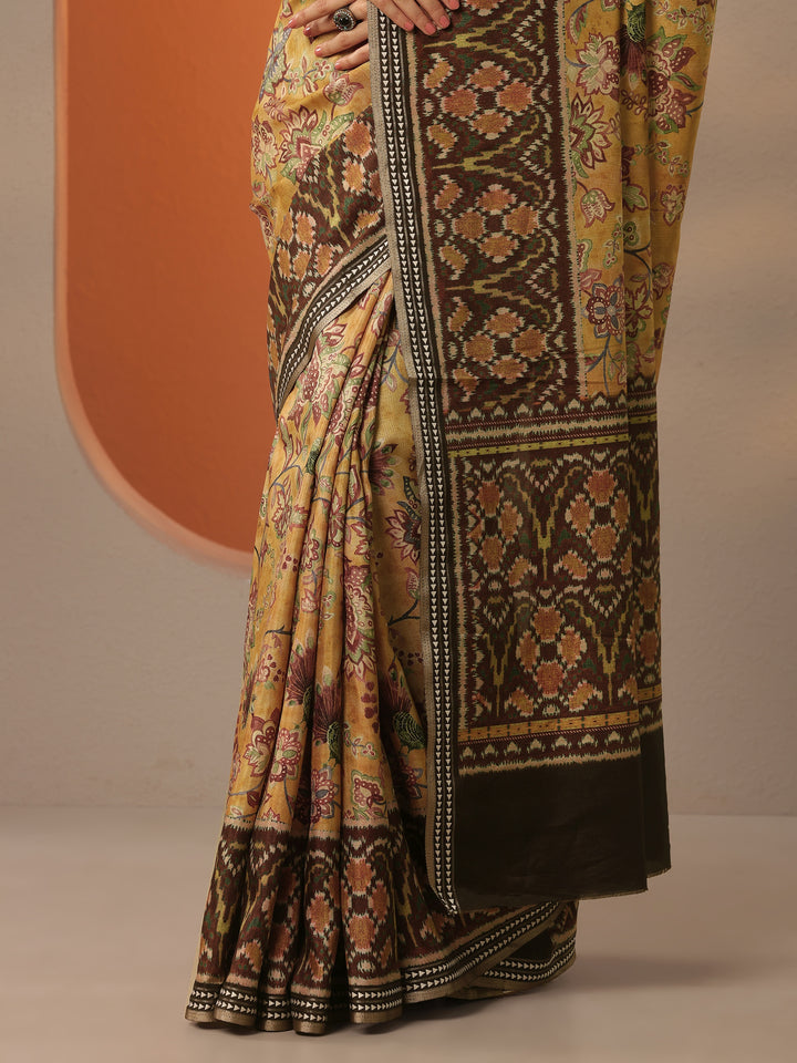 Mustard Printed Silk Blend Saree With Unstitched Blouse Piece