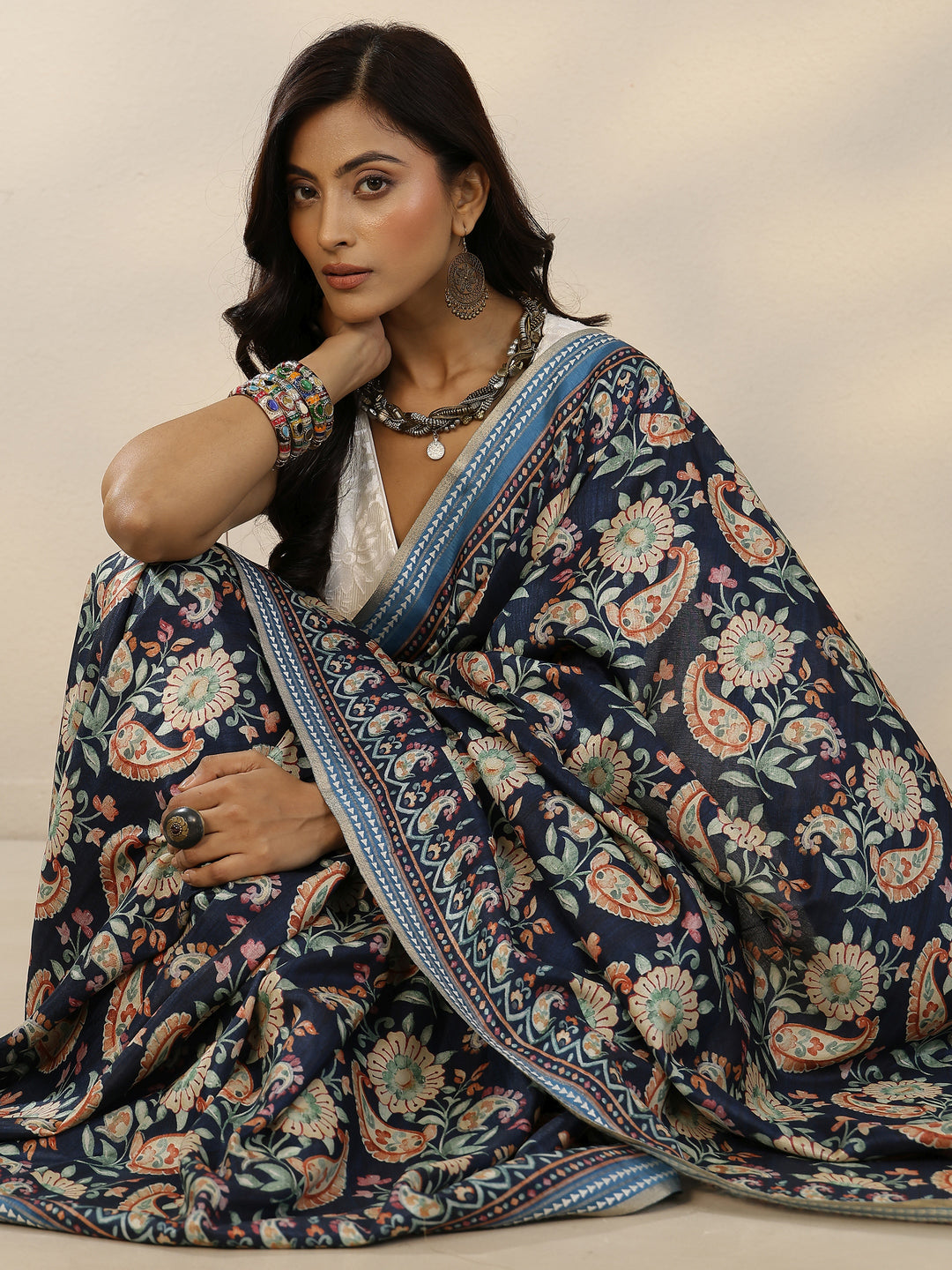 Blue Printed Silk Blend Saree With Unstitched Blouse Piece