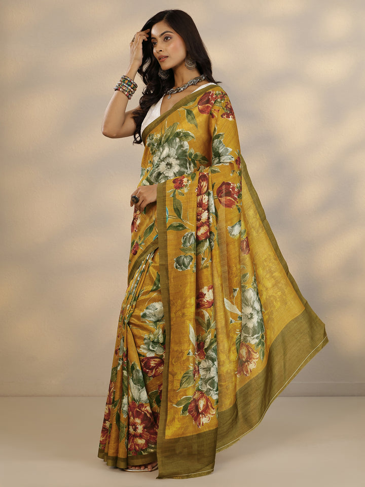 Mustard Printed Silk Blend Saree With Unstitched Blouse Piece