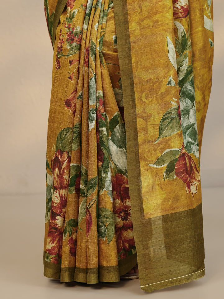 Mustard Printed Silk Blend Saree With Unstitched Blouse Piece