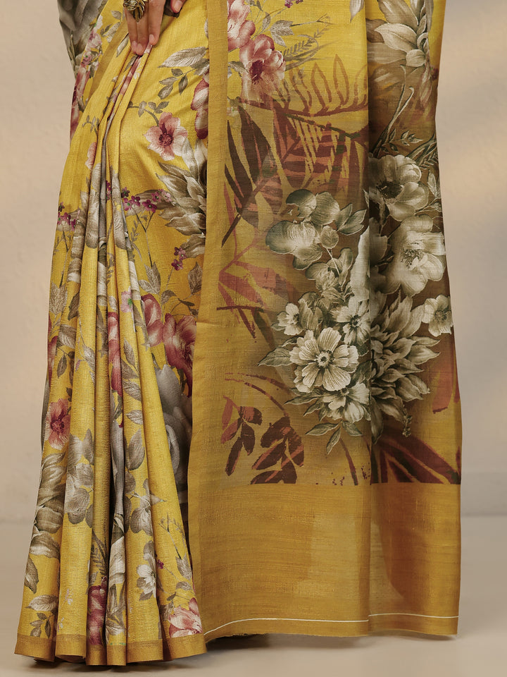 Yellow Printed Silk Blend Saree With Unstitched Blouse Piece