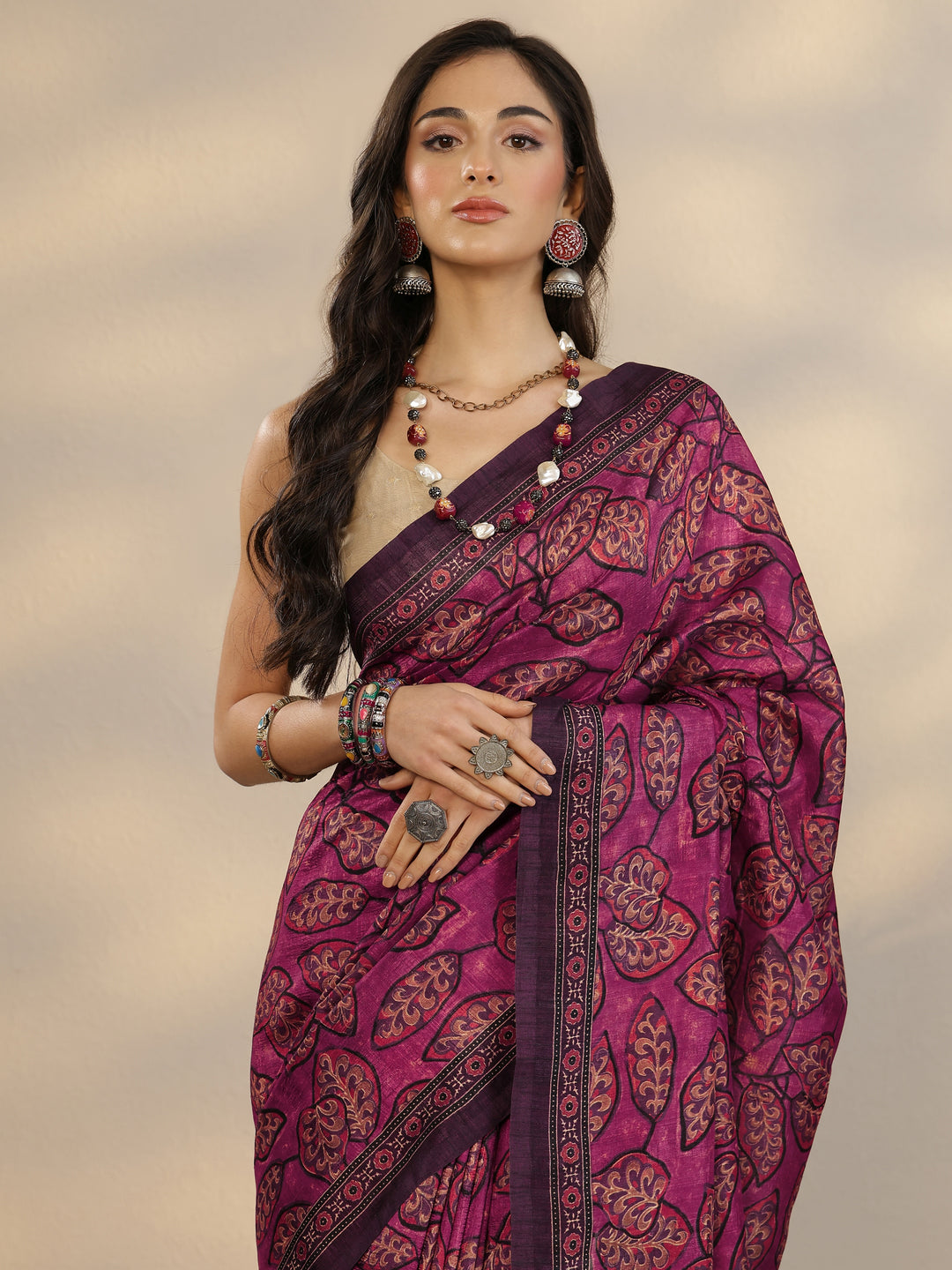 Burgundy Printed Silk Blend Saree With Unstitched Blouse Piece
