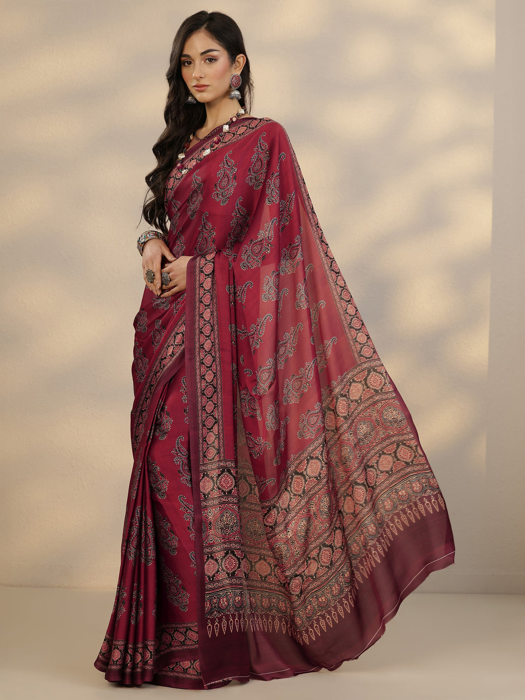 Red Printed Satin Saree With Unstitched Blouse Piece