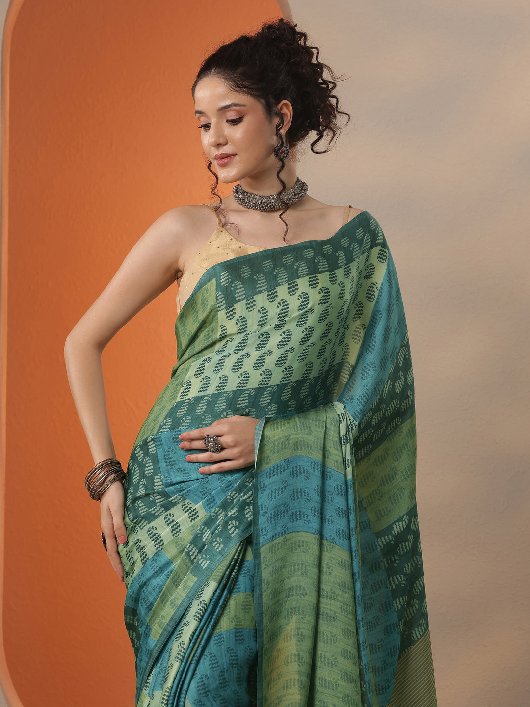 Green Printed Satin Saree With Unstitched Blouse Piece