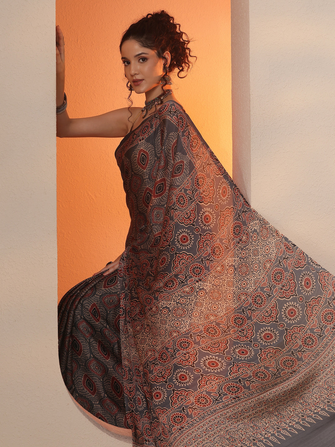 Grey Printed Satin Saree With Unstitched Blouse Piece