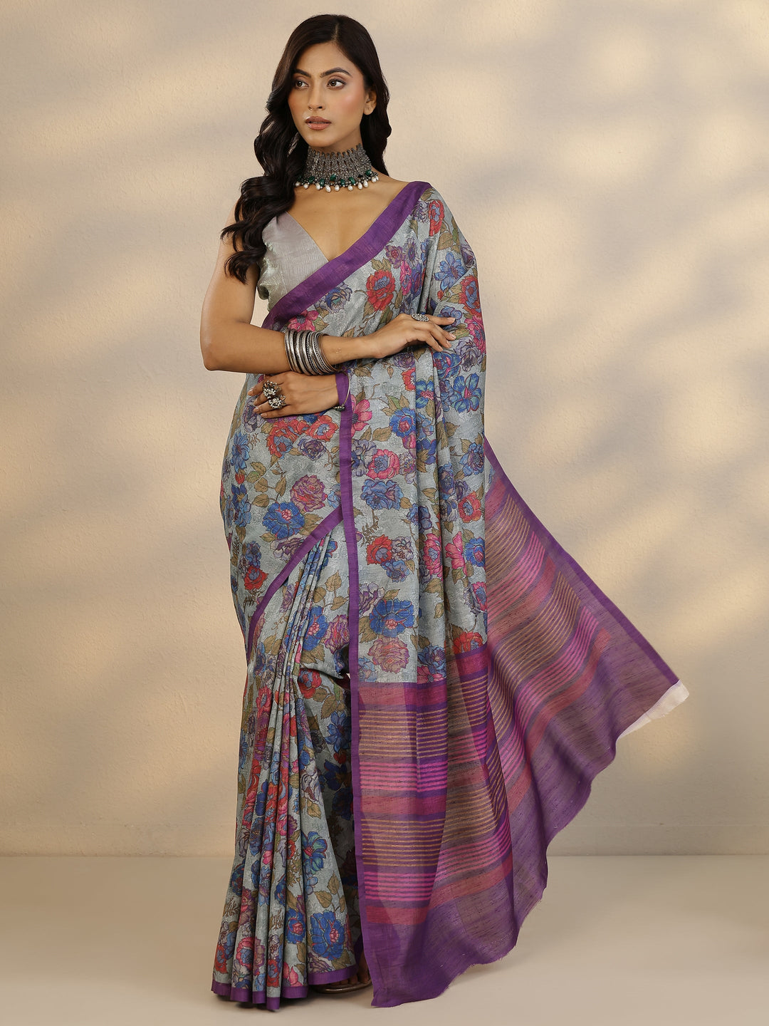 Green Printed Silk Blend Saree With Unstitched Blouse Piece