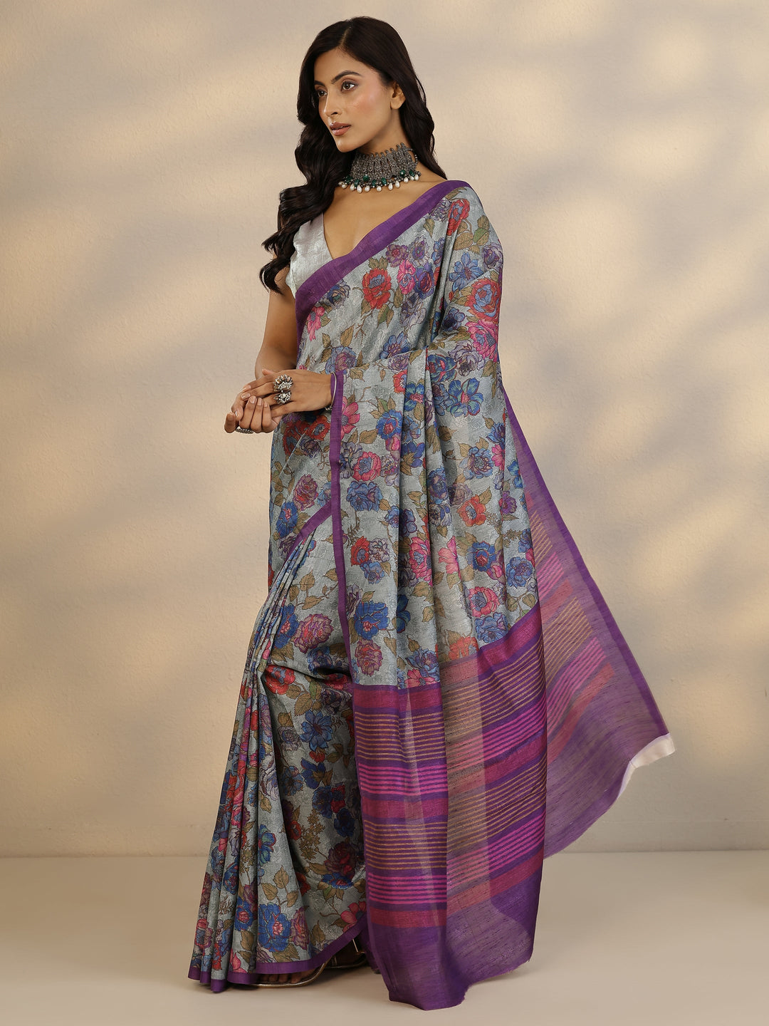 Green Printed Silk Blend Saree With Unstitched Blouse Piece