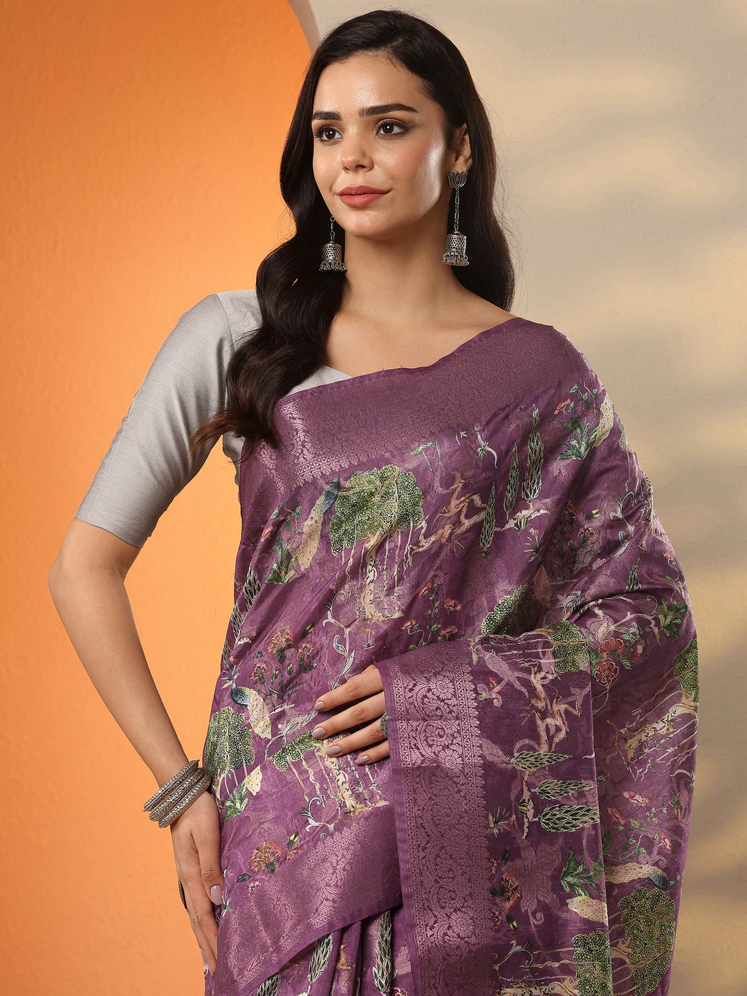 Purple Printed Silk Blend Saree With Unstitched Blouse Piece