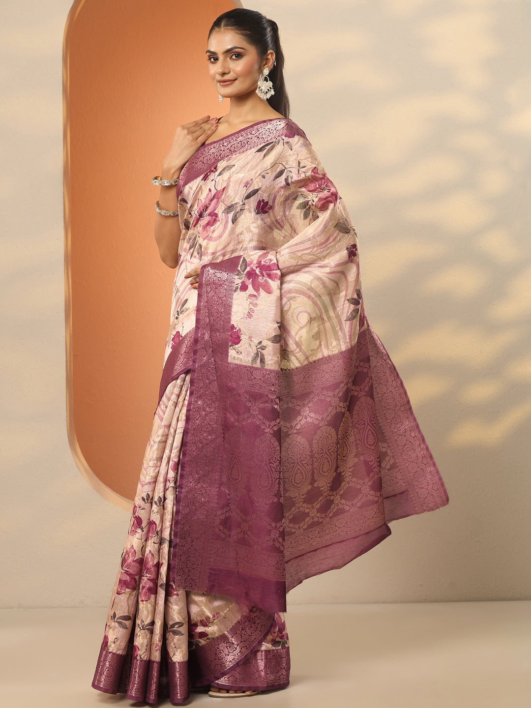 Pink Printed Silk Blend Saree With Unstitched Blouse Piece