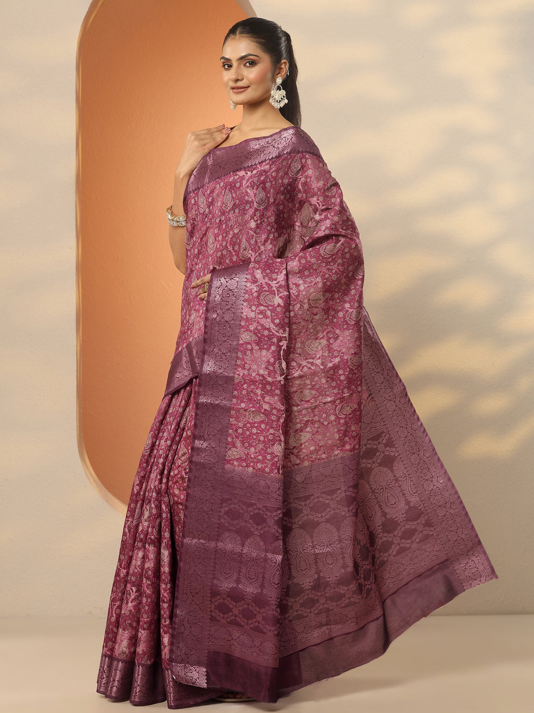 Maroon Printed Silk Blend Saree With Unstitched Blouse Piece