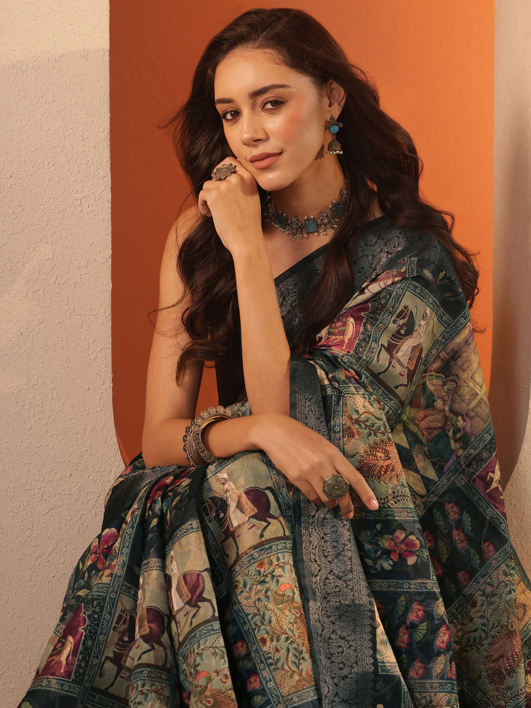 Navy Blue Tribal Printed Silk Blend Saree With Unstitched Blouse Piece